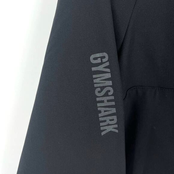 Gymshark Venture Hooded Jacket Womens Size XS Cropped Solid Black - Picture 2 of 6